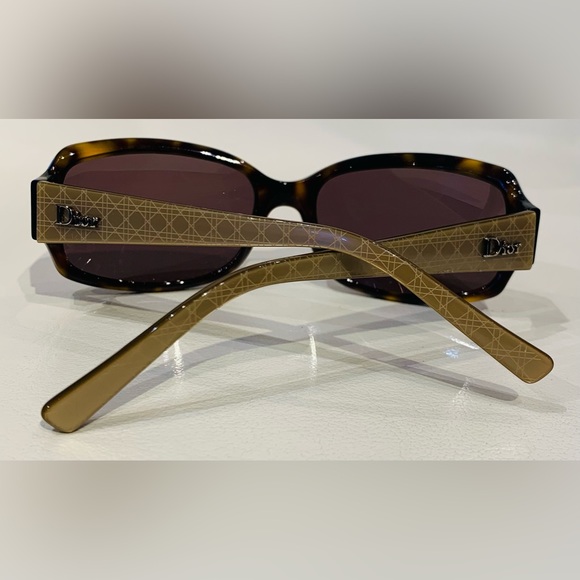 New Christian Dior Sunglasses - Picture 12 of 14